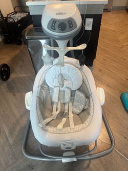 Graco Baby Swing with Vibration