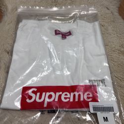 Supreme Tee. Size M
