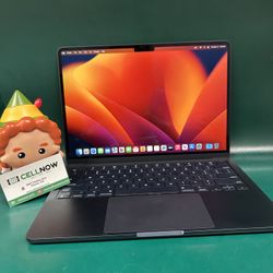 MacBook Air 2022 13.6” M2 8gb/512gb