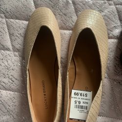 New Womens Lucky Brand Size 6.5 Tan Flats 