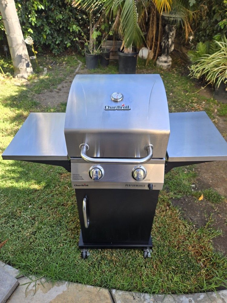 Charbroil 2 Burner Gas Barbecue