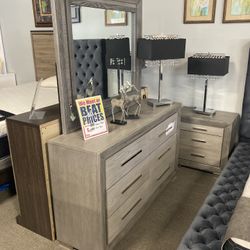 Dresser Mirror Nightstand ⭐️🪞❤️ $999! 