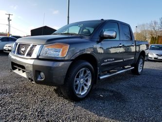 2012 Nissan titan