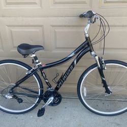 Specialized crossroads Hybrid Bike