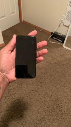 Clean iPhone 7 32g unlocked to all carriers