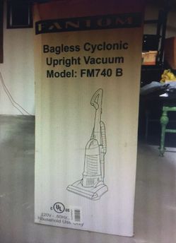 Fantom Bagless cyclonic upright vacuum