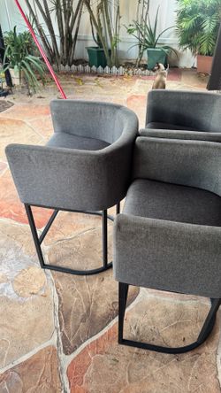 Bar Stools / High Chair