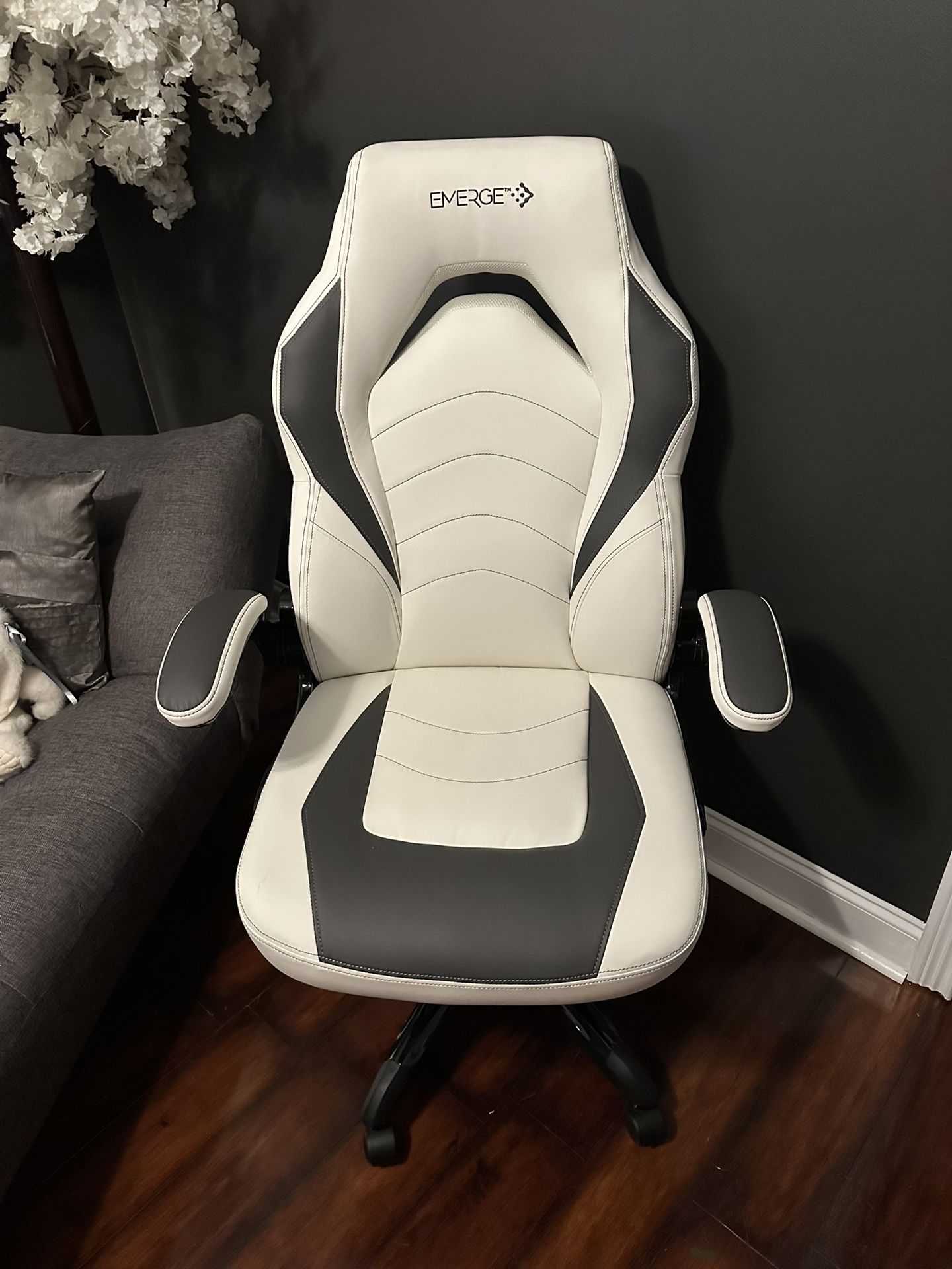 Gaming Chair Emerge