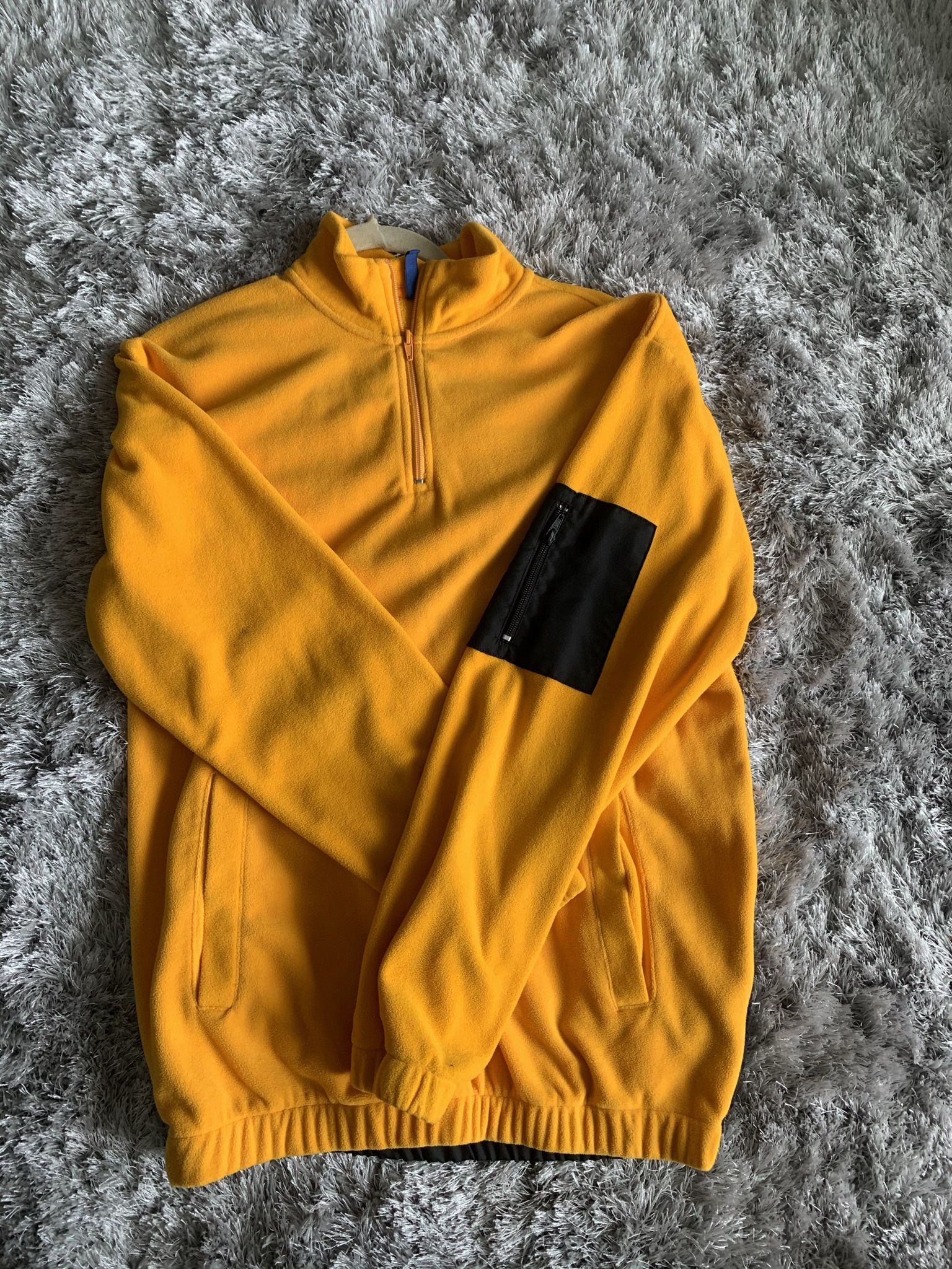 Size Small Jacket Black And Yellow