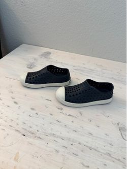 Native toddler size 10