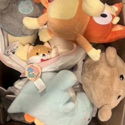 FREE - GRATIS - PLUSHIES