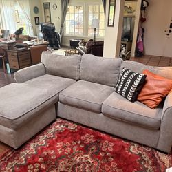 FREE Couch! Just pick it up :-)