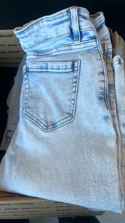 Light Wash Jeans