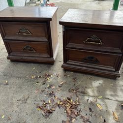 Set Of Two Drawers 