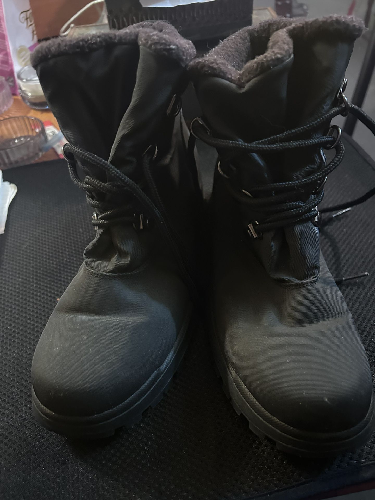 London Fog Steel Toe Woman’s Winter Hiking Boot