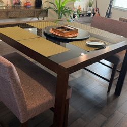 Dinning Table 