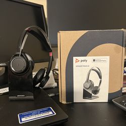Poly Voyager Focus UC Headset 