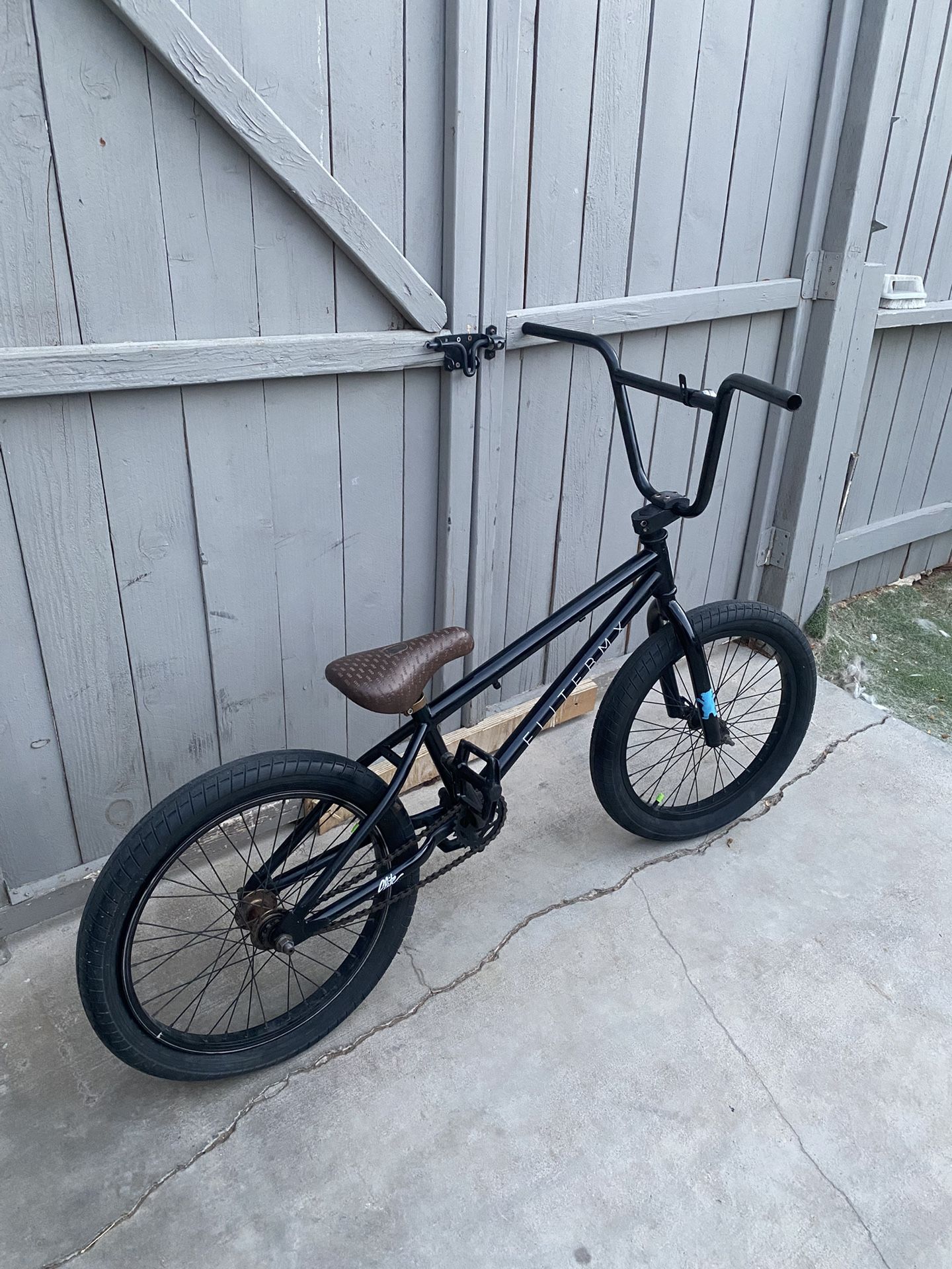 BMX BIKE