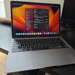 Macbook Air 2020 , 8gb Ram, Apple M1, Ventura Os. Small Crack Right Corner