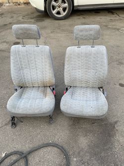 95-02 4Runner seats
