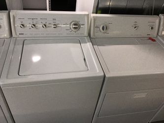 Kenmore washer and dryer set. 1 year warranty