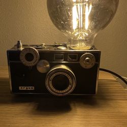 C3 Brick Vintage Camera Lamp  💡 