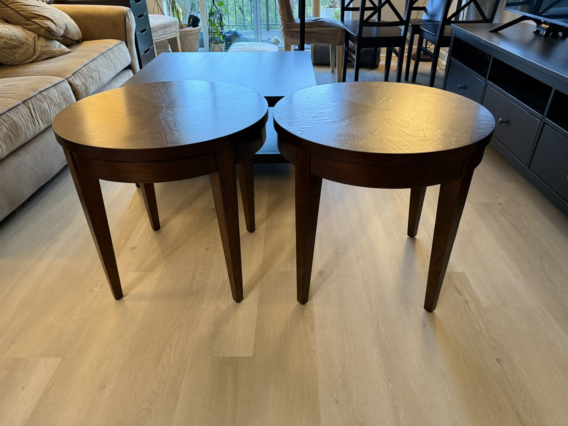 Set of Matching End Tables