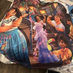 Encanto Theme Round Background cover