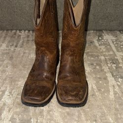 ARlAT  Boots  Kids  Size 3 