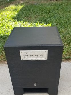 Yamaha Powered Subwoofer   Yst- 215 