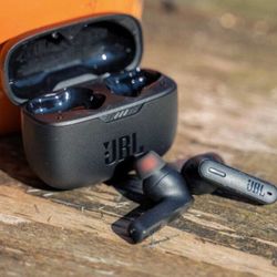 JBL Tune230NC TWS Pure Bass Zero Noise Wireless Noise Cancelling w/ Mic In-Ear Earbud Headphones