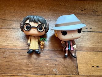 Funko Pop Neville and Rebecca Welton