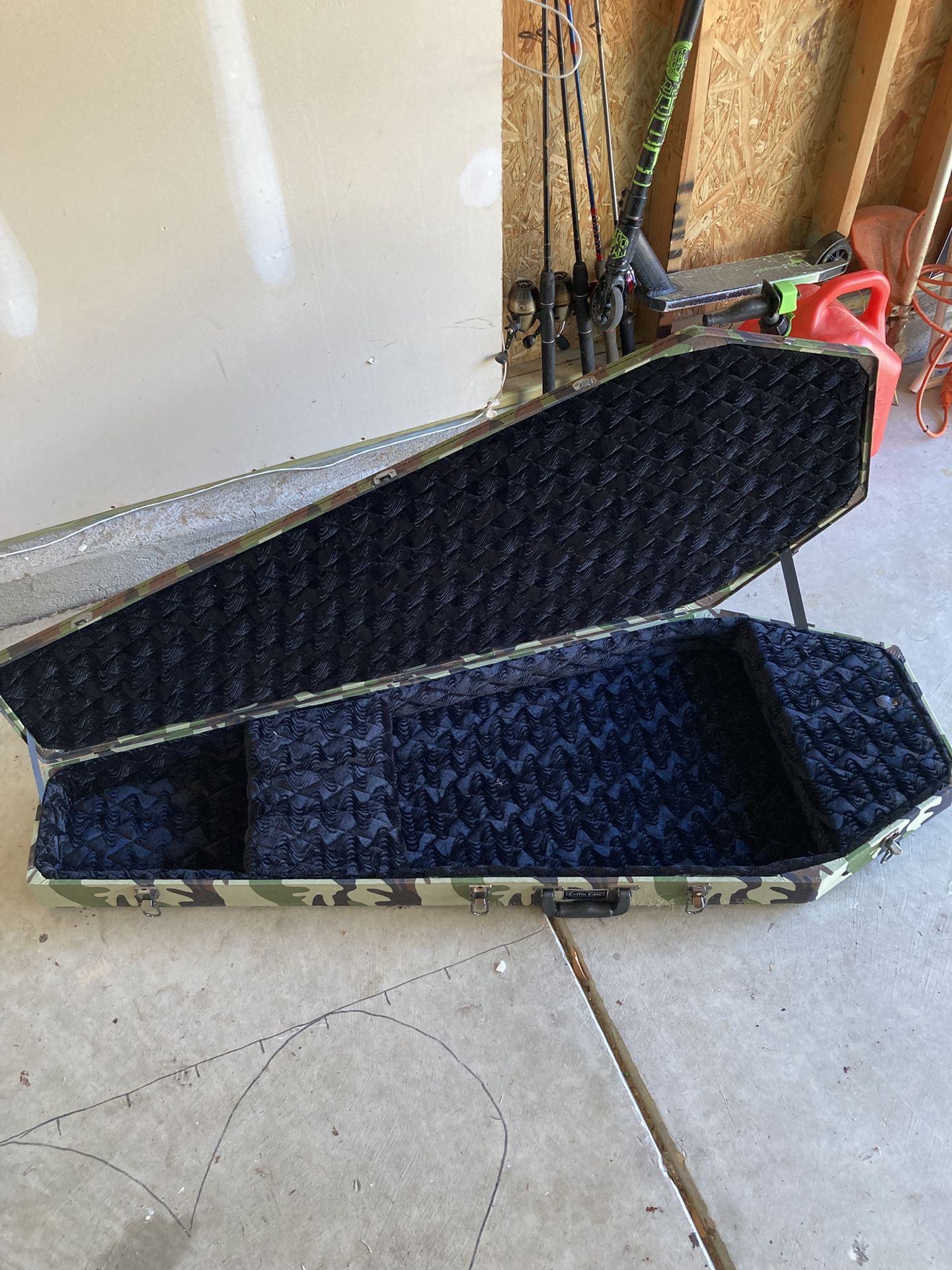 Coffin Guitar Case