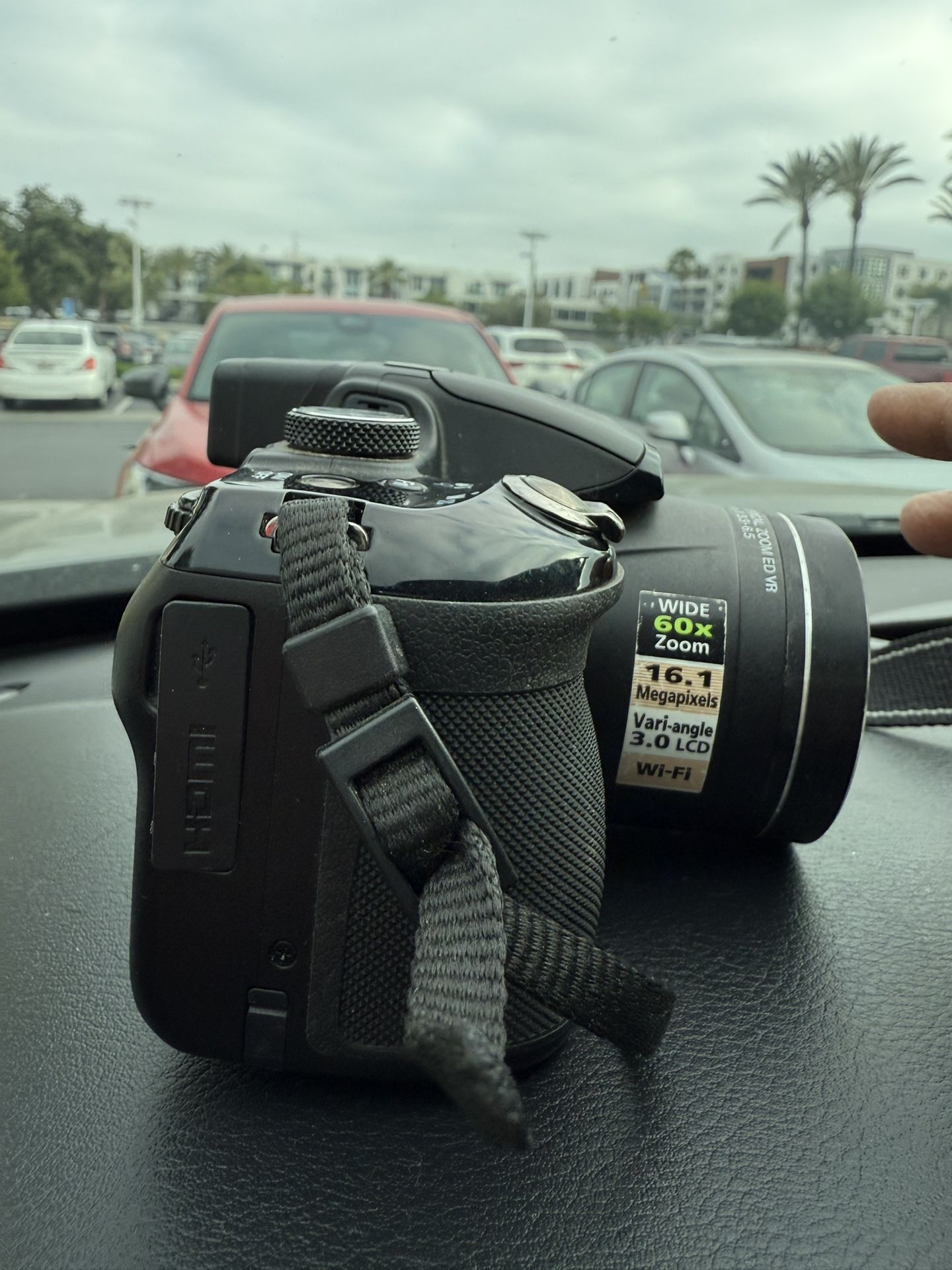 Nikon Color pix P600