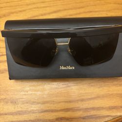 Max Mara Woman’s Sunglasses With Hard case 