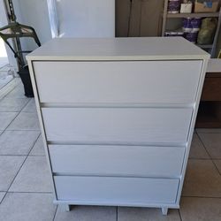 white Dresser 