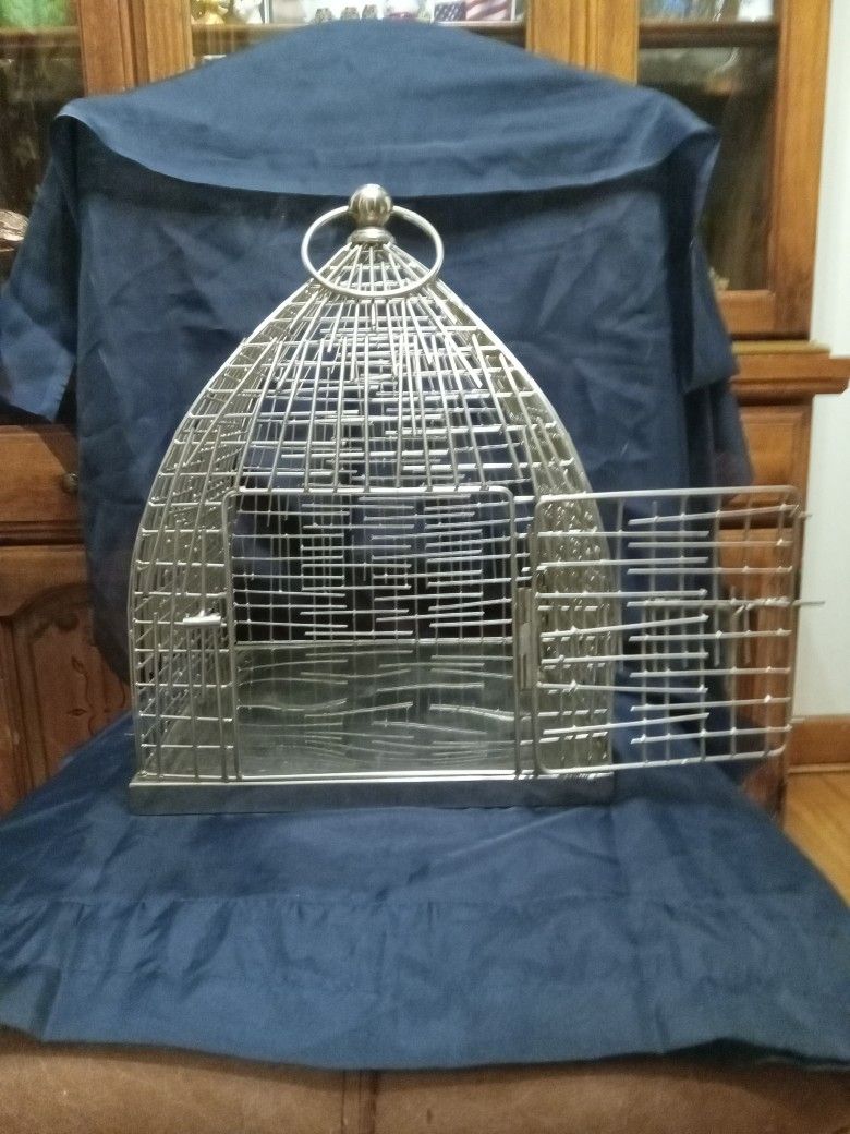 Sturdy Metal Cage