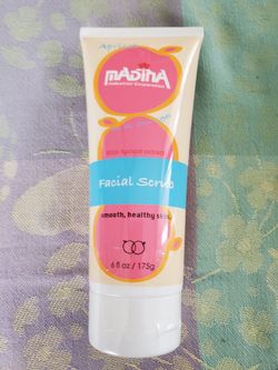 Apricot Facial Scrub