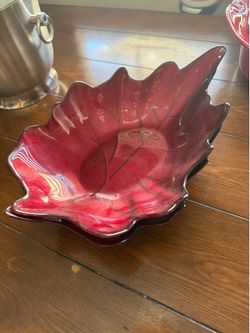 NEW 2 Princess House Leaf Bowl