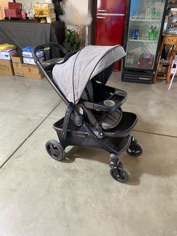 Graco baby Stroller used in excellent condition very clean