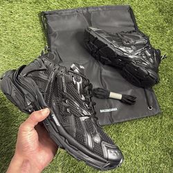 Balenciaga runners