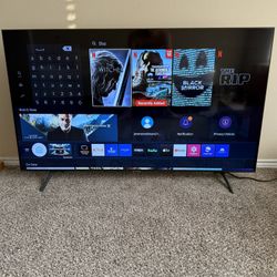 Samsung Flatscreen Smart TV 55” (Netflix, YouTube, Hulu, Etc)