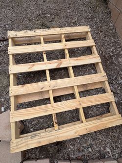 Wood palette