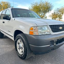 2004 FORD EXPLORER XLS, TWO OWNERS, CLEAN AUTO-CHECK 🚘