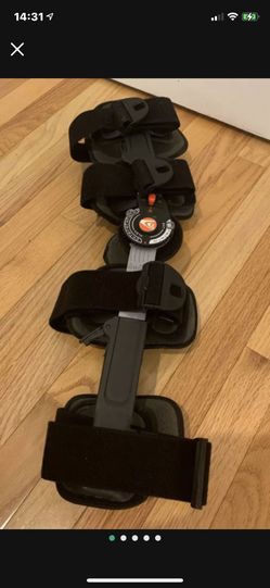 Knee Brace. Breg Adjustable Post Op Hinged Support