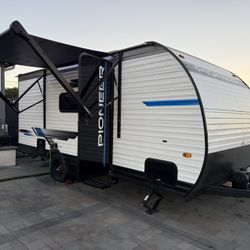 BRAND NEW!! 2025!! 21’ Camper Trailer FULL WARRANTY Out The Door PRIVATE OWNER 