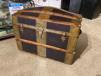 Vintage Dome Top Trunk with Orange Tapestry Print Sides