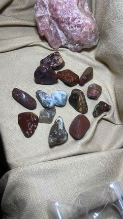 Gems/Minerals Tumbled Stones