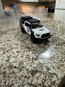 Tacoma hot wheels elite 64