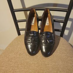 Men's dress black Shoes Sz  10 1/2, Italy leather 